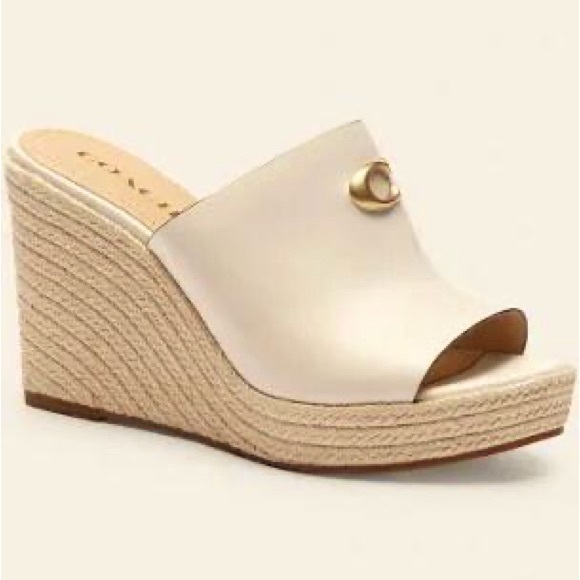 COACH WOMEN GLORIA WEDGE SANDALS. DESIGNED FOR FASHION AND COMFORT. NEW SIZE 7.5 - Picture 1 of 9